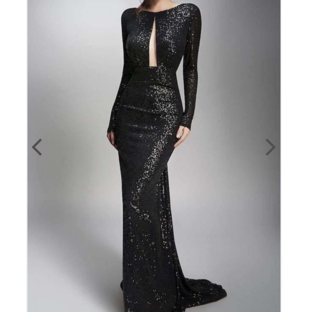 Nicole Bakti Gown - Picture 8 of 13